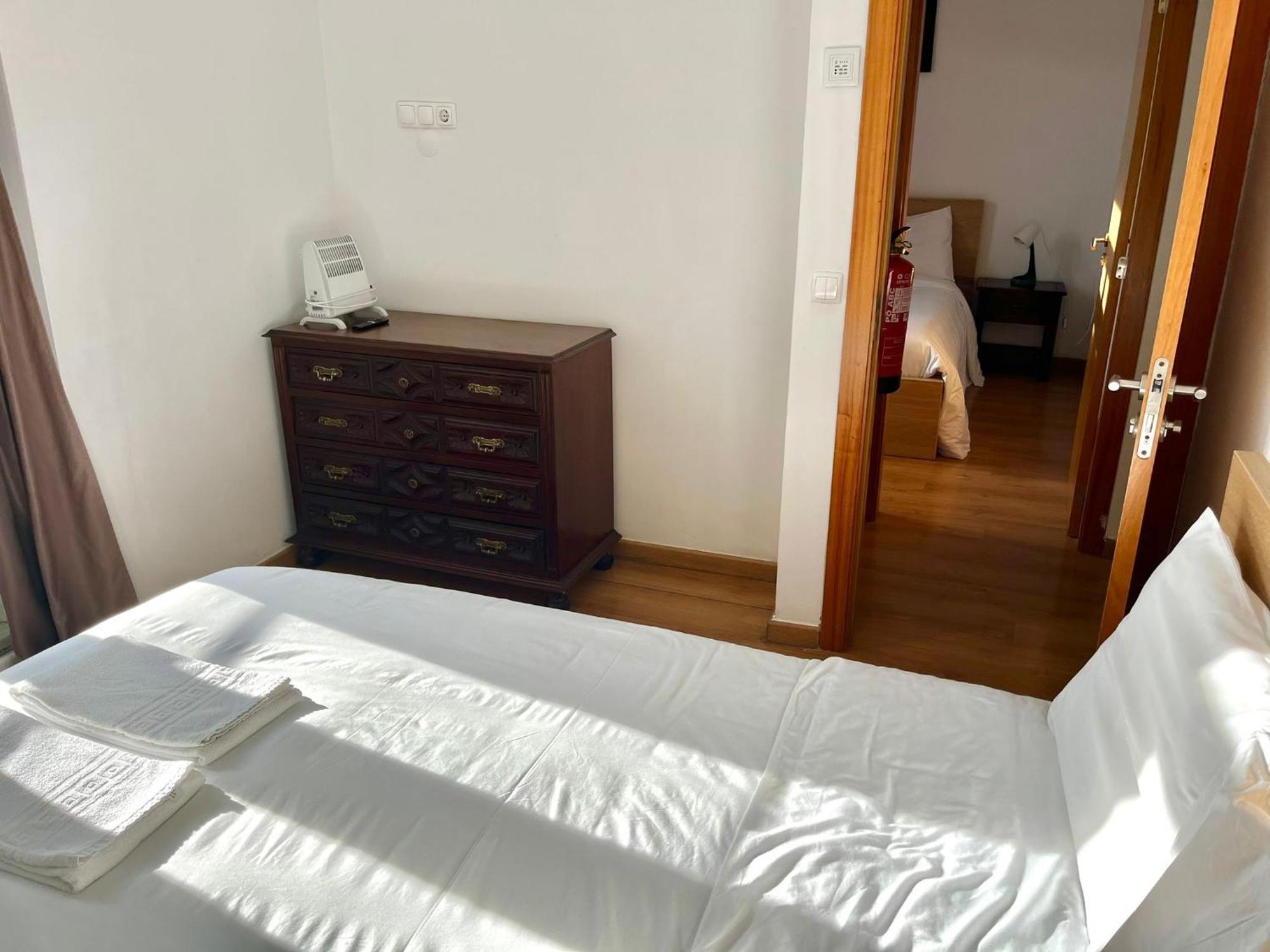 3 Bedroom Apartment - Bairro Alto Residence ลิสบอน ภายนอก รูปภาพ
